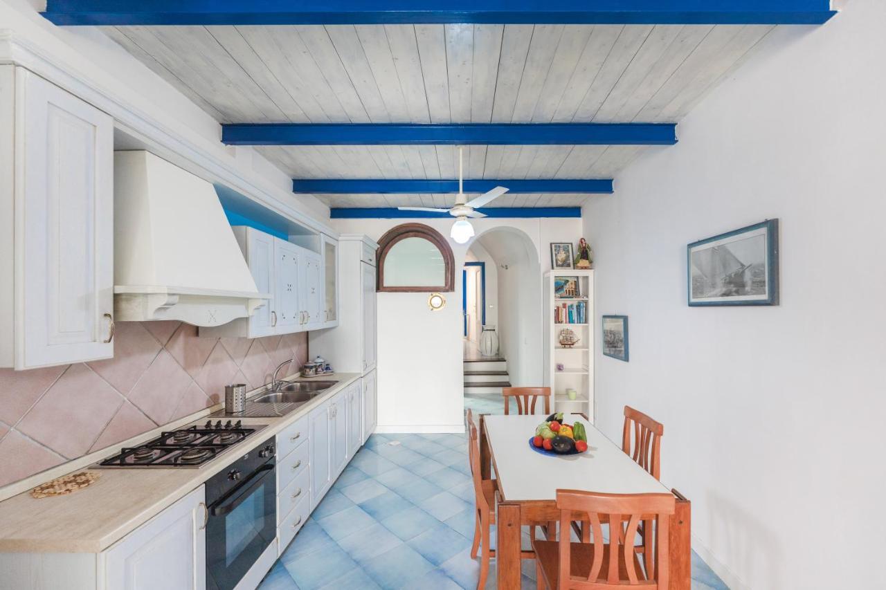 Casa Sottorar - Loft Open Space In Corricella Procida Exterior foto